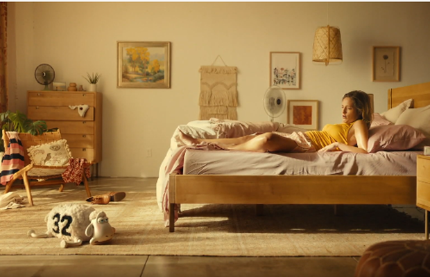 Serta Sheep Searches For Cool Comfort In Leo Burnett