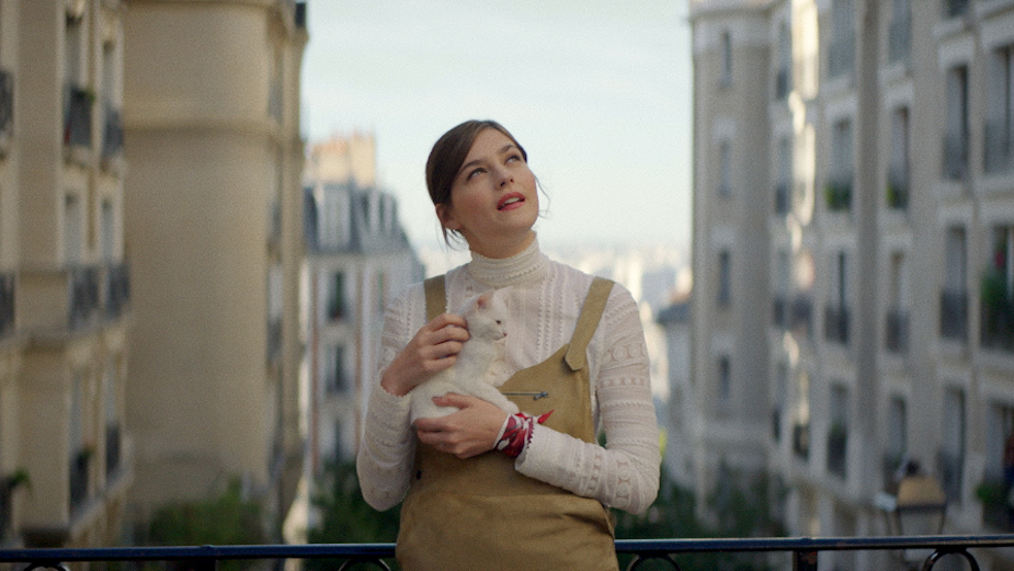 Longchamp's stylish, off-kilter film about a handbag mix-up is 'Trés Paris