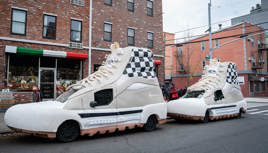 Vrijwillig tarief Liever Vans Takes Over New York City with First Ever Pair of 'Vans Vans' |  LBBOnline