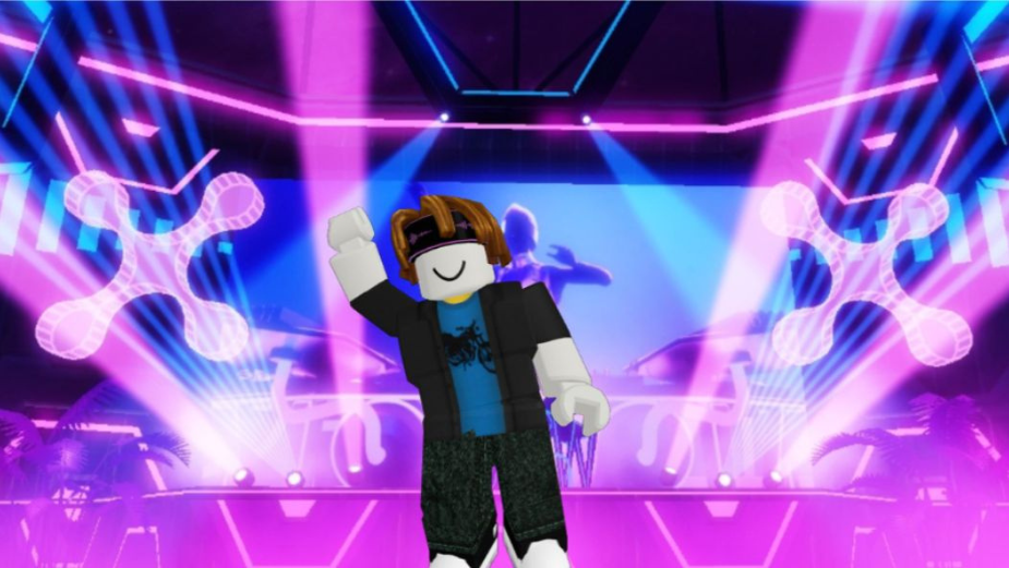 Bloxy News on X: Get ready to experience the ✨ metaverse ✨ in a new,  immersive way. #Roblox is officially coming to another device soon can  anyone guess what it is? 🥽👀
