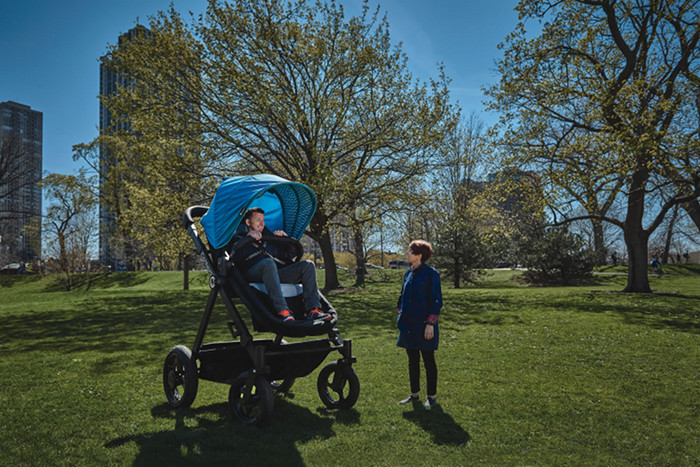 Adults Get the Ultimate in Cosy in FCB Chicago’s ‘Baby Stroller Test-Ride’