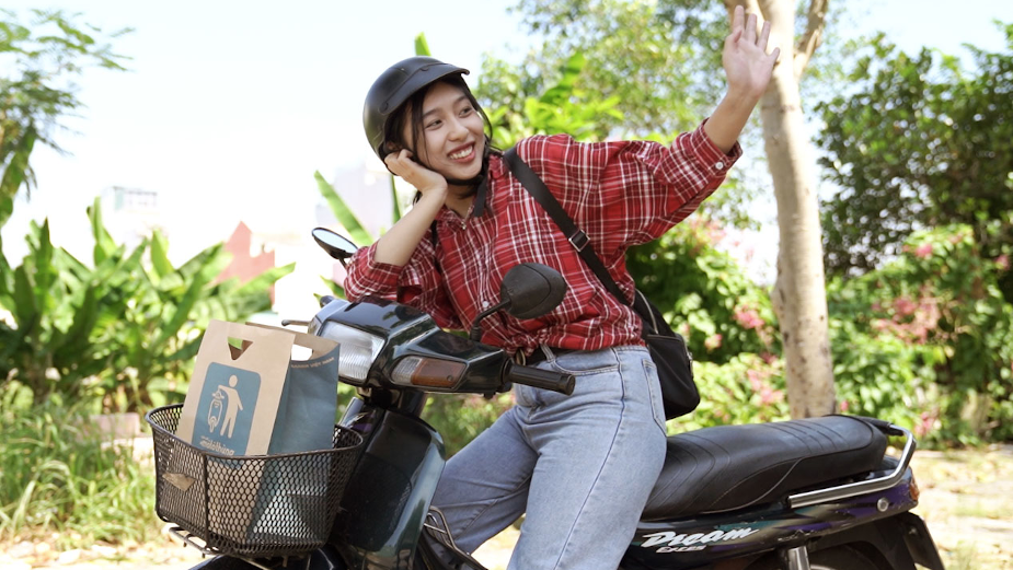 UNICEF Turns Motorbikes into Trash Bins in Fight against Vietnam's Litter 