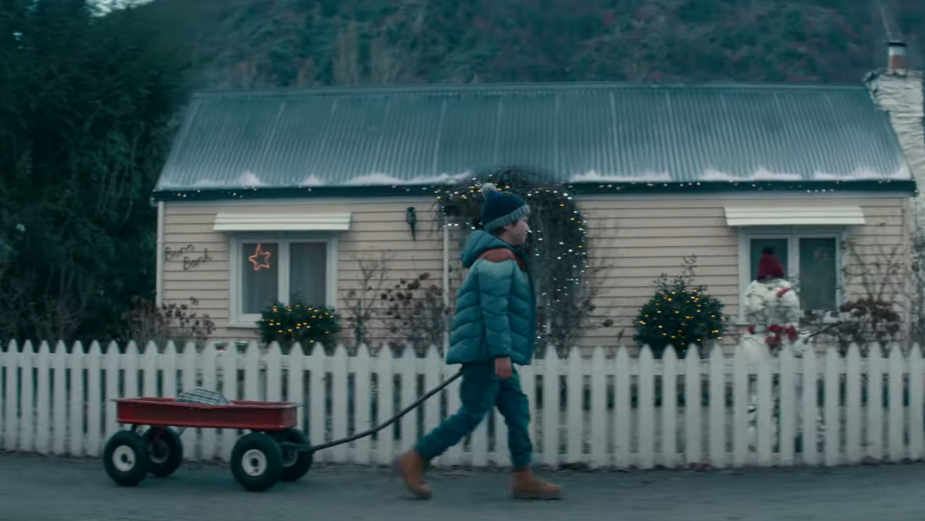A Young Boy Makes Christmas Sparkle in Touching Michael Hill Jeweller Spot 