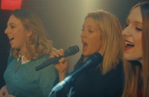 MasterCard and Ellie Goulding Give Priceless Surprise to Superfans