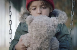 USPS' Christmas Campaign Aims to Help Us Connect Even Closer This Holiday Season