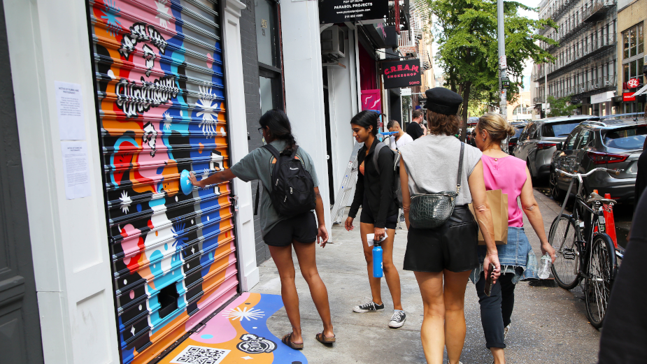 Fanta’s Vending Machine Mural Gives New Yorkers a Taste of ‘What’s the Fanta?’ Flavour