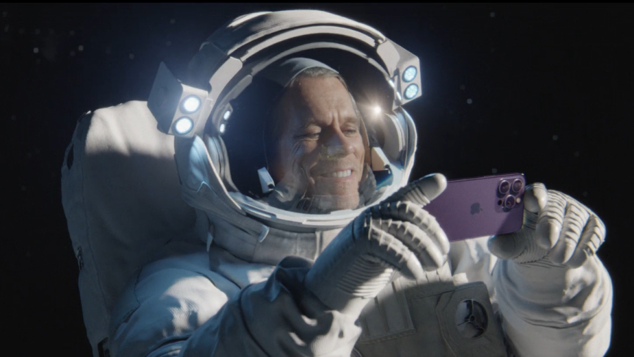 Framestore Brings Kevin Bacon’s Dreams to Life for EE and Apple’s Newest Campaign