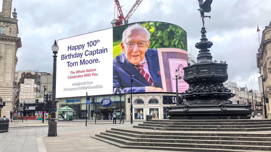 Piccadilly Lights Joins Centenary Birthday Celebrations for Captain Tom Moore