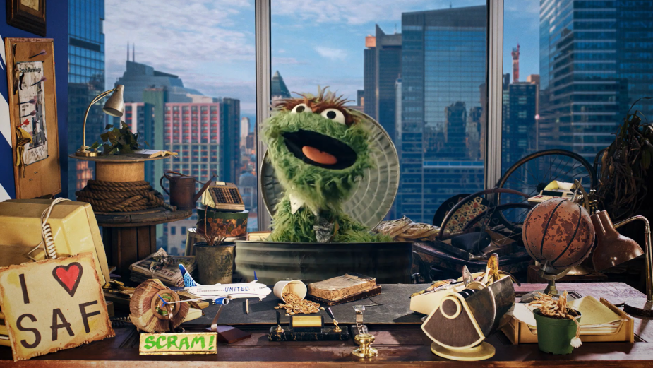 United Airlines Names Oscar the Grouch as First Chief Trash Officer 