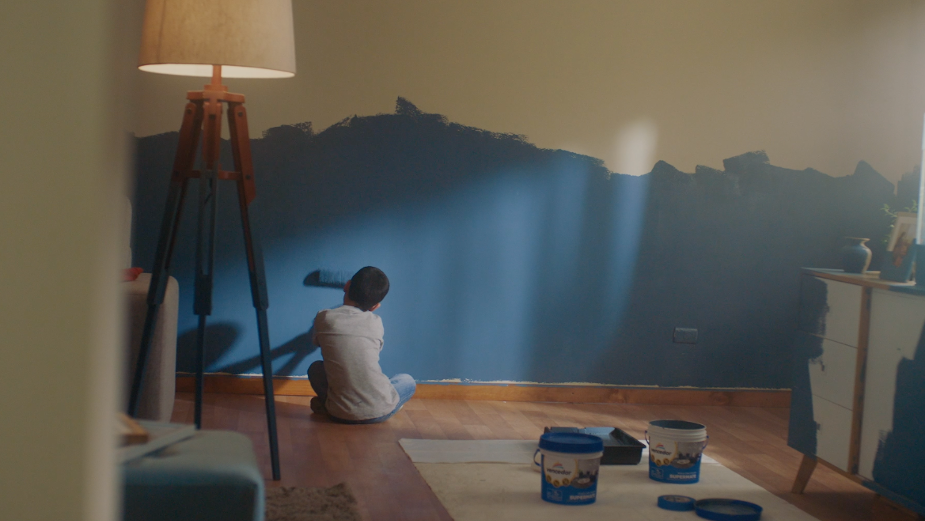 Vencedor Paint Turns Simple Moments into Family Memories with Relaunch Campaign 