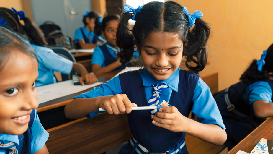 Otrivin Helps India’s School Children Breathe Cleaner by Transforming Toxic Air into Pencils