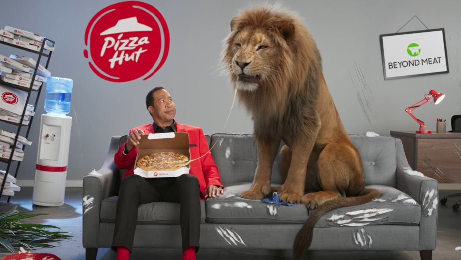 FABLEfx Makes Nature’s Most Notorious Carnivore a Meat Free Believer for Pizza Hut