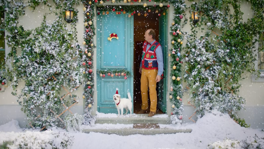 Pringles' Poppin' Christmas Campaign Shares the Joy of Festive Fun 