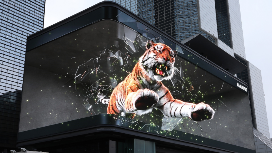 Samsung's Tiger in the City 3D Billboard Catches the Eyes of the World in  2022 | LBBOnline