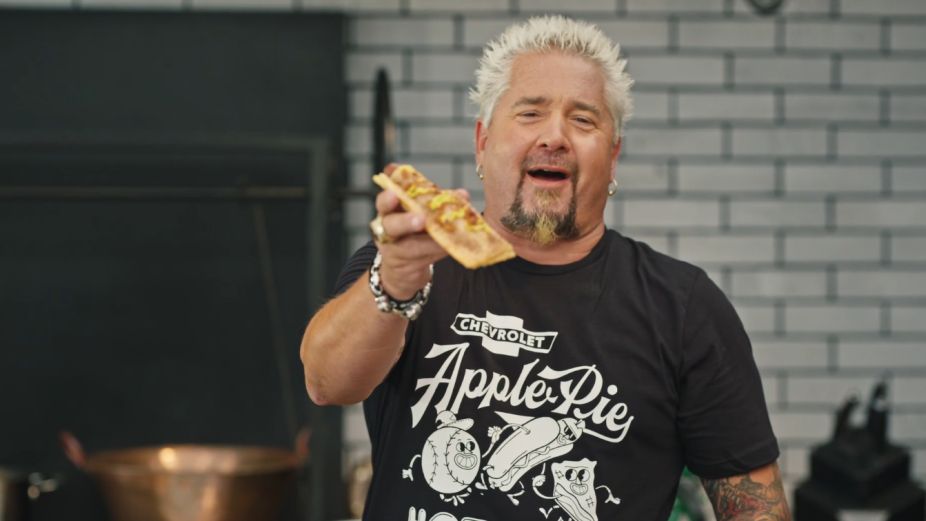 Chevrolet and Guy Fieri Cook Up an Apple Pie Hot Dog for the MLB at Field of Dreams Game