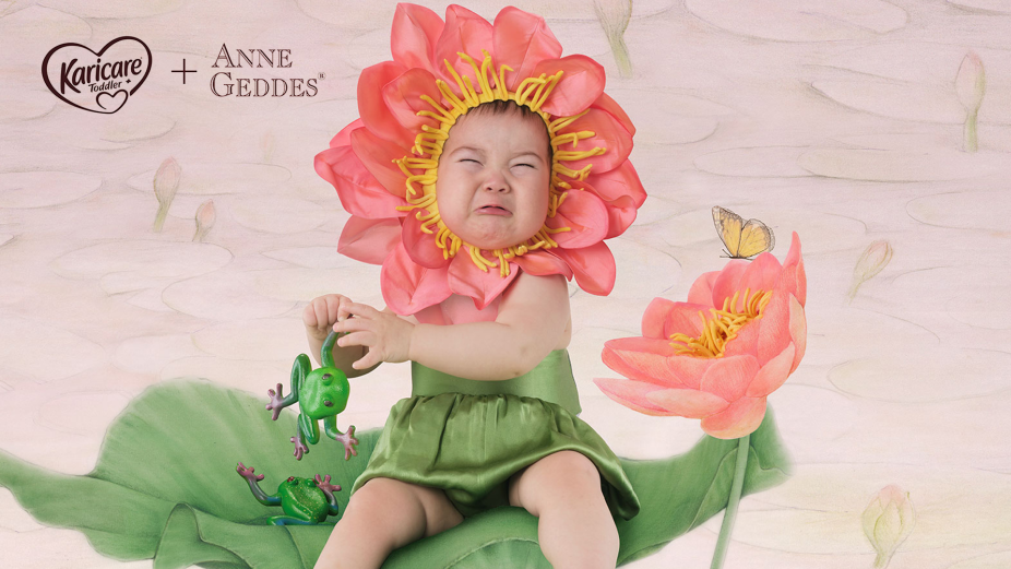 Karicare Toddler and Photographer Anne Geddes Fight the Idea That Parenting Should Look Picture-Perfect