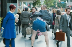 Mother's #EpicStrut for MoneySuperMarket is Absolutely Bootylicious