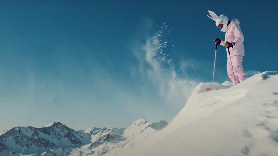 100 Skiers Hunt a Rabbit through the Pyrenees in Epic XXL Spot