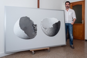 Artist Rómulo Celdrán's 'Zoom' Series Starts New Season at Gallery in Turin