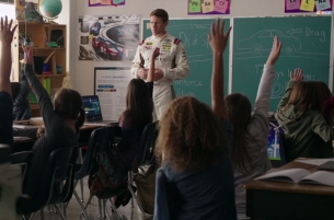 Race Car Driver Carl Edwards Gets Schooled in O&M NY's Nascar Campaign