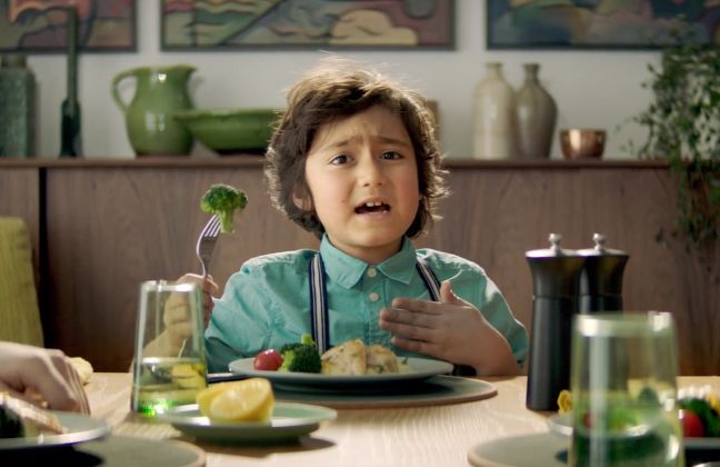 Cute Kiwi Kid Makes a Choice in Living Green Spot from BC&F Dentsu