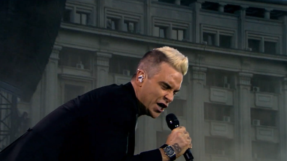 Robbie Williams Proves That 'Nothing Beats the Original' in Spot for Pilsner Urquell