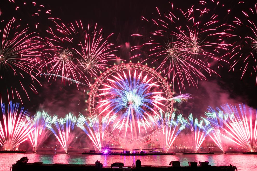 London Sees in the New Year and Celebrates European Friendships with Spectacular Firework Display