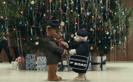 Your Shot: Recreating 50 Years of Christmas Reunions with Heathrow’s Bears