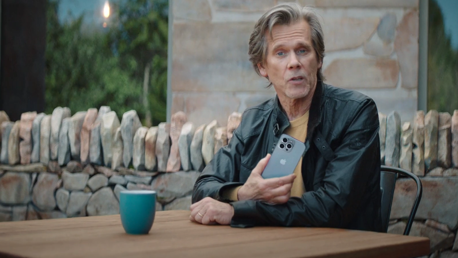 Kevin Bacon Spills the Beans on EE’s Best iPhone Ever in Latest Ad Campaign 