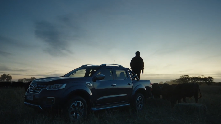 Renault Alaskan Spot Celebrates People Who Are Not Afraid to Get Their Hands Dirty