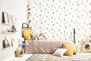 Castorama And TBWA\Paris Launch The World's First Story-telling Wallpaper