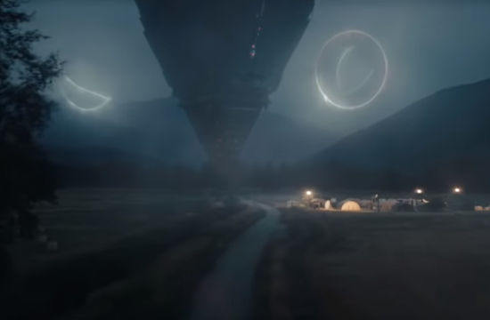 Pepsi Parodies 'Arrival' in Sci-Fi Golden Globes Ad