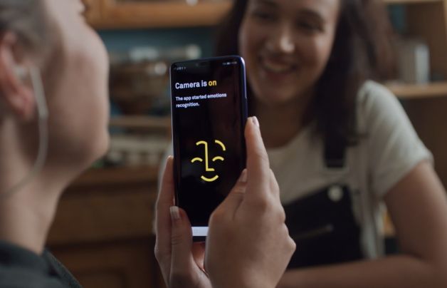 Huawei AI Is Helping the Blind ‘See’ Emotions Through the Power of Sound