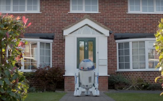 R2D2 Gets Romantic as BBDO NY Reveals Star Wars Tie-In Campaign for HP