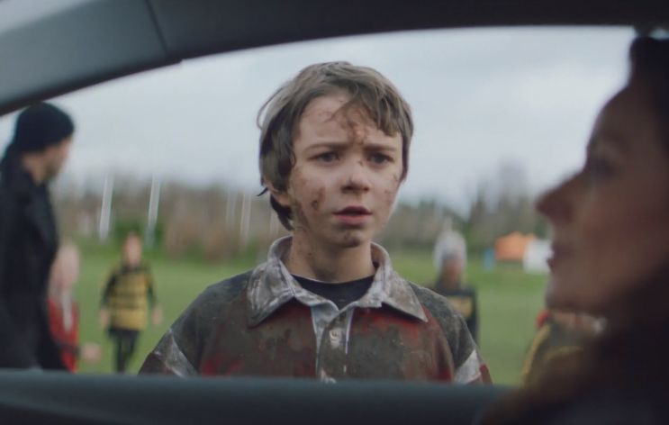 Vauxhall Motors Pokes Fun at SUV Owners in New Campaign for the Crossland X