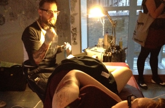 Tattooist Steve Vinall Hooks Up With Brothers & Sisters