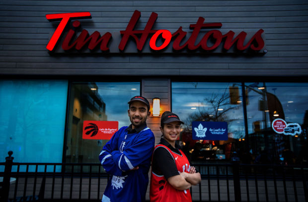 Tim Hortons Shows Its Support for Toronto in NHL and NBA Outdoor Campaigns