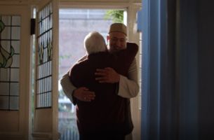 An Imam & Vicar Exchange Gifts in Heartwarming Amazon Prime Ad