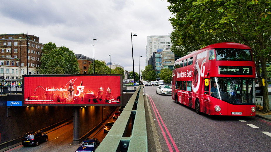 Vodafone Paints London Red to Celebrate Best 5G in London Award