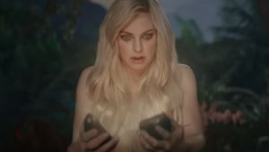 One Fruit Changes Anna Faris’ World in Epic Avocados from Mexico Super Bowl Teaser