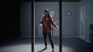 HSBC Campaign Helps You Cut the Strings of Financial Control 