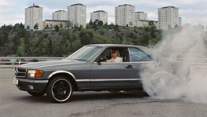 Driver Performs Hypnotic Donuts to a Hypnotic Track to Launch Hedvig's New Car Insurance 