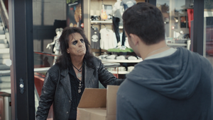 American Football Star Baker Mayfield Meets with Rock Star Alice Cooper in Progressive’s Latest Ad