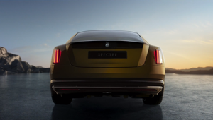 Rolls-Royce Shows the Electrified Spirit of ‘Spectre’ in Virtual Production Film