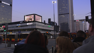 Samsung Thinks Outside the Box for Poland’s First 3D DOOH Campaign